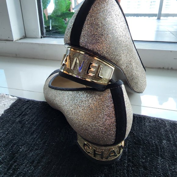 CHANEL Womens Chanel Authentic Glitter Gold CC Shoes Size 37 C - Picture 7 of 11